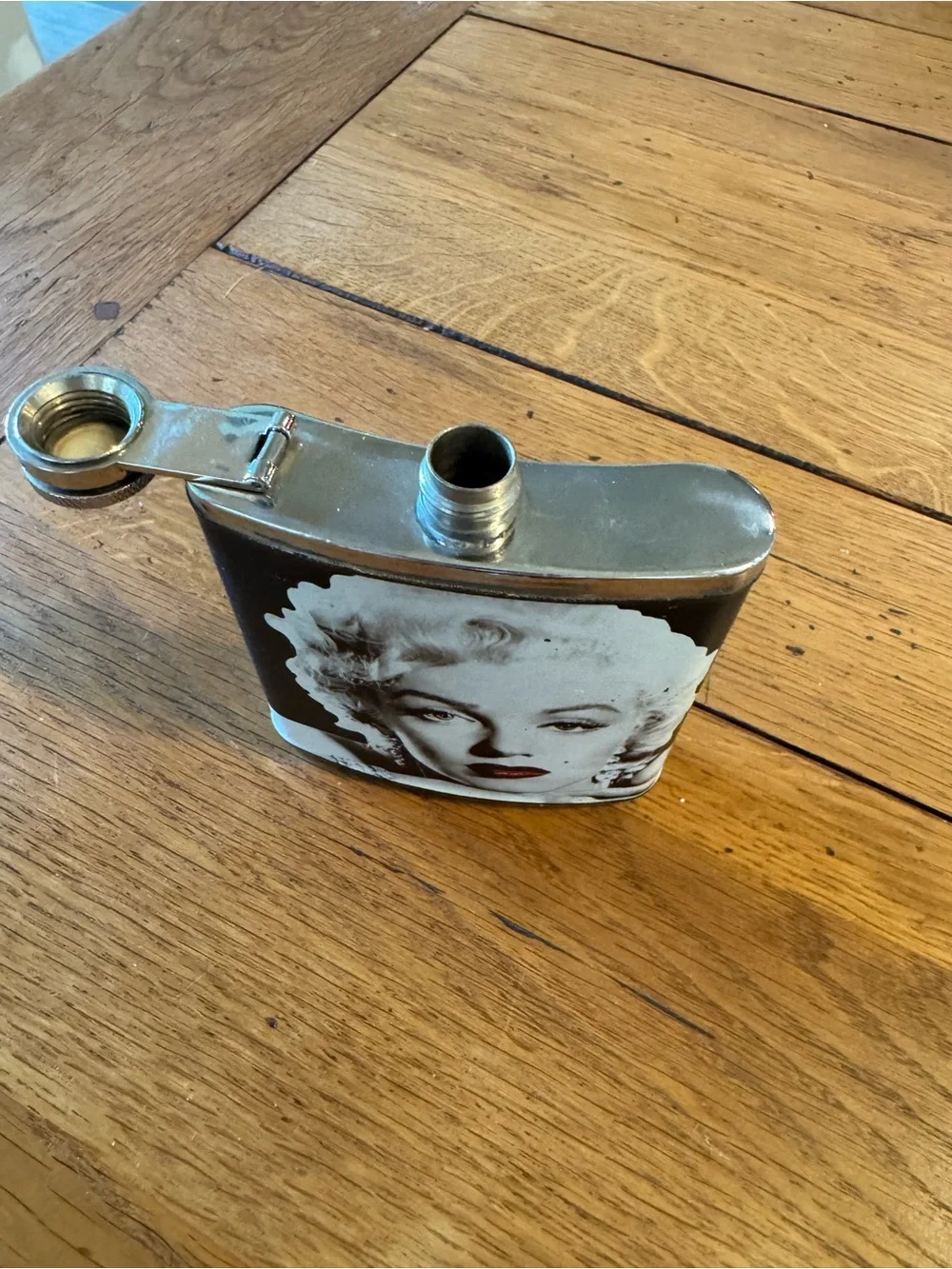 Marilyn Monroe 1985 Radio Day's 6oz Flask.